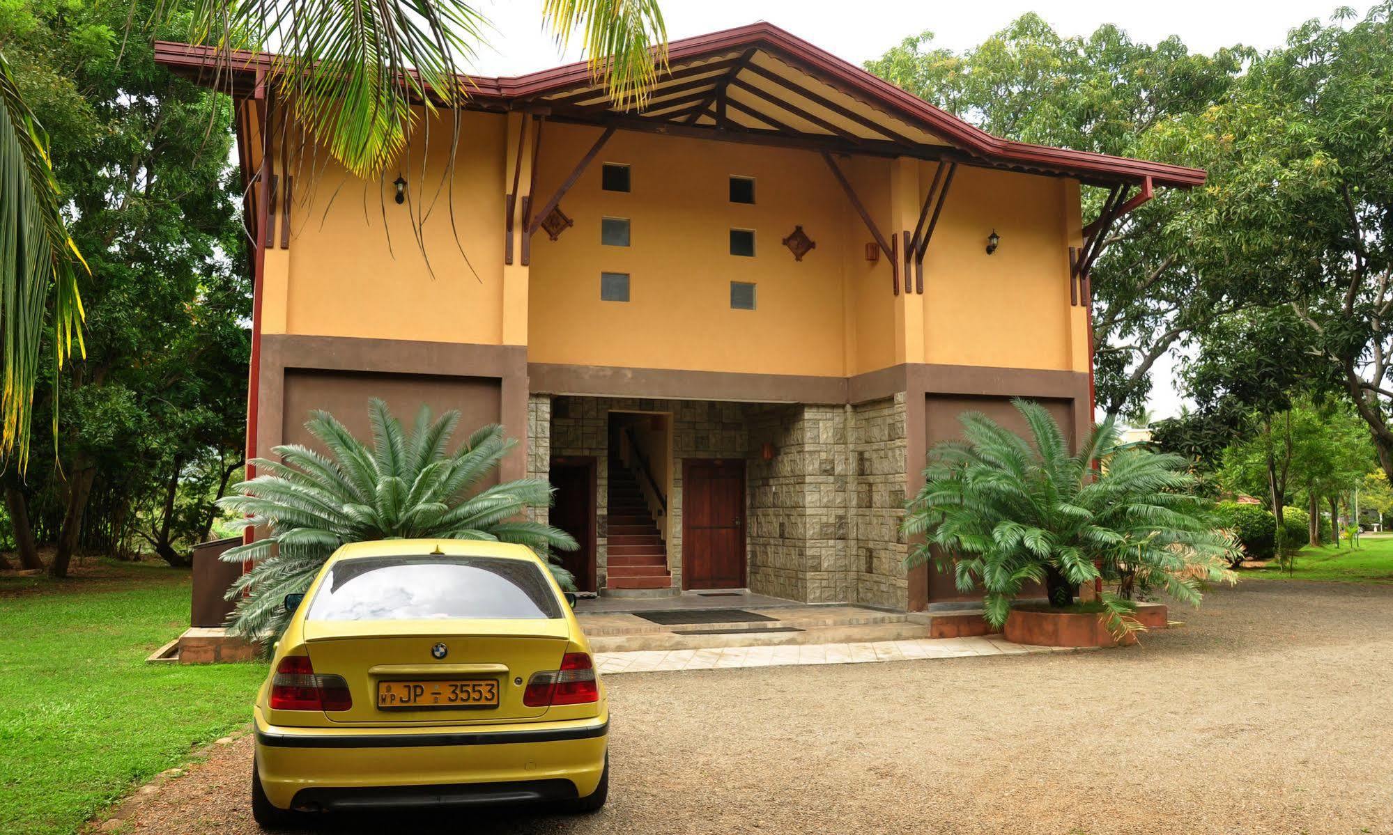 Mps Village Dambulla Buitenkant foto